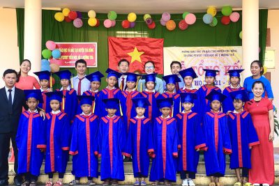 Lễ tổng kết năm học 2021 – 2022 của trường PTDTBT TH số  Hương Trà